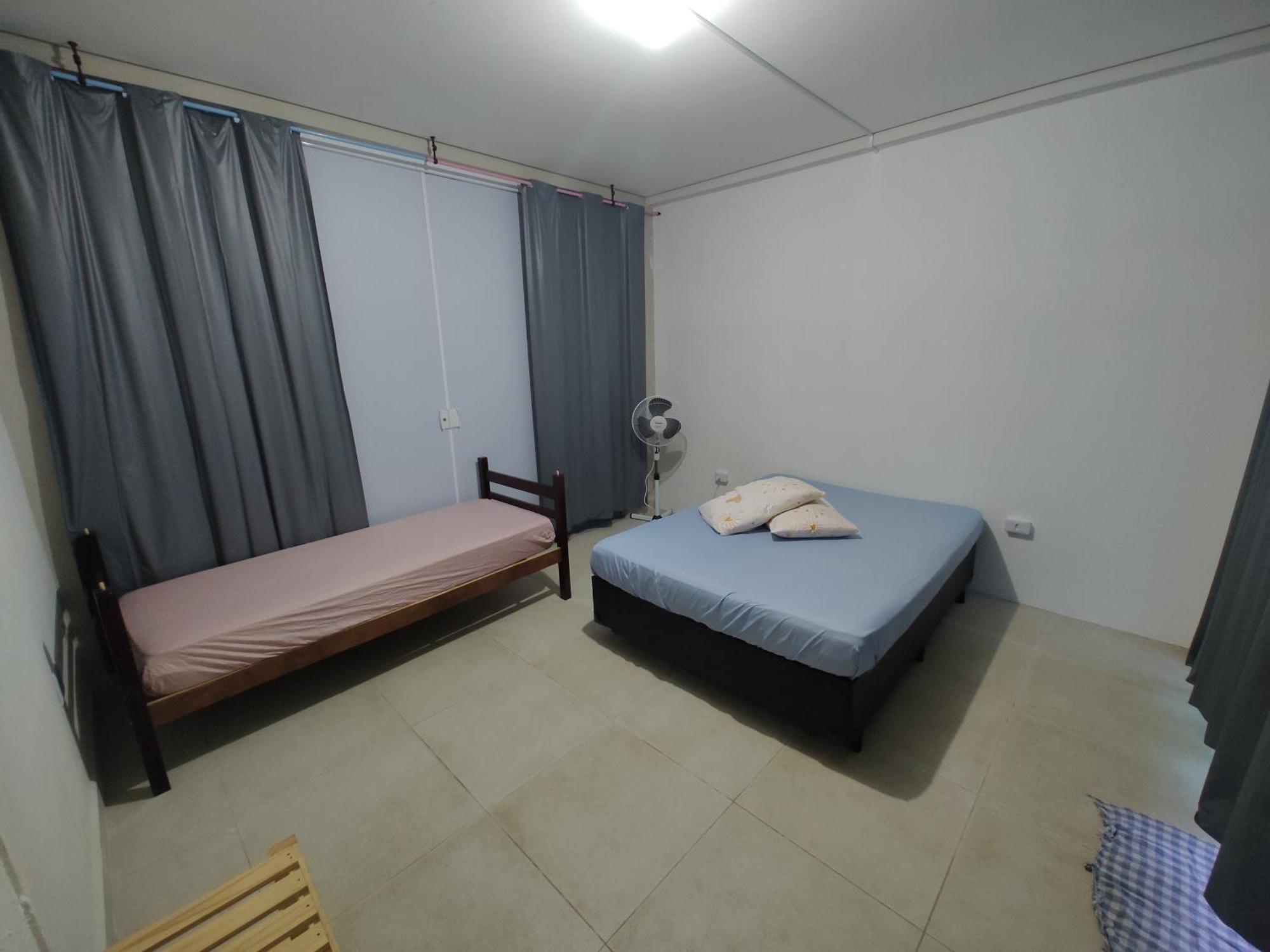 Hostel Familia Castor อิตันญาเอม ภายนอก รูปภาพ