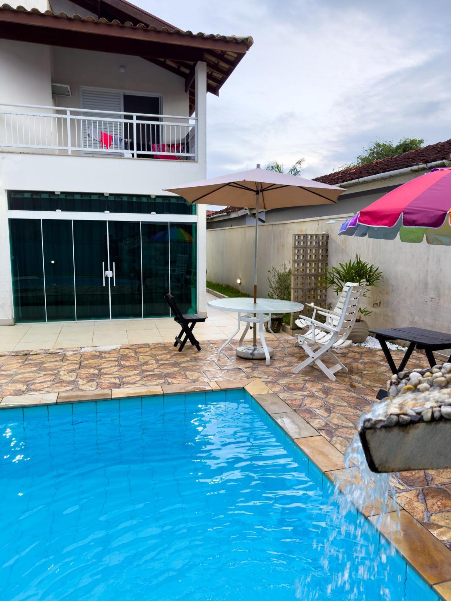 Hostel Familia Castor อิตันญาเอม ภายนอก รูปภาพ