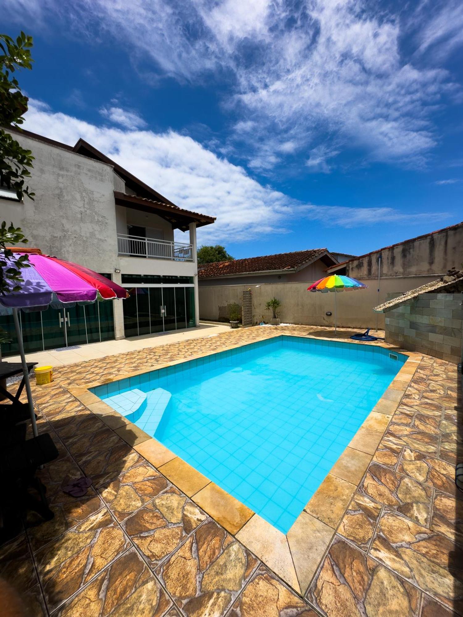 Hostel Familia Castor อิตันญาเอม ภายนอก รูปภาพ