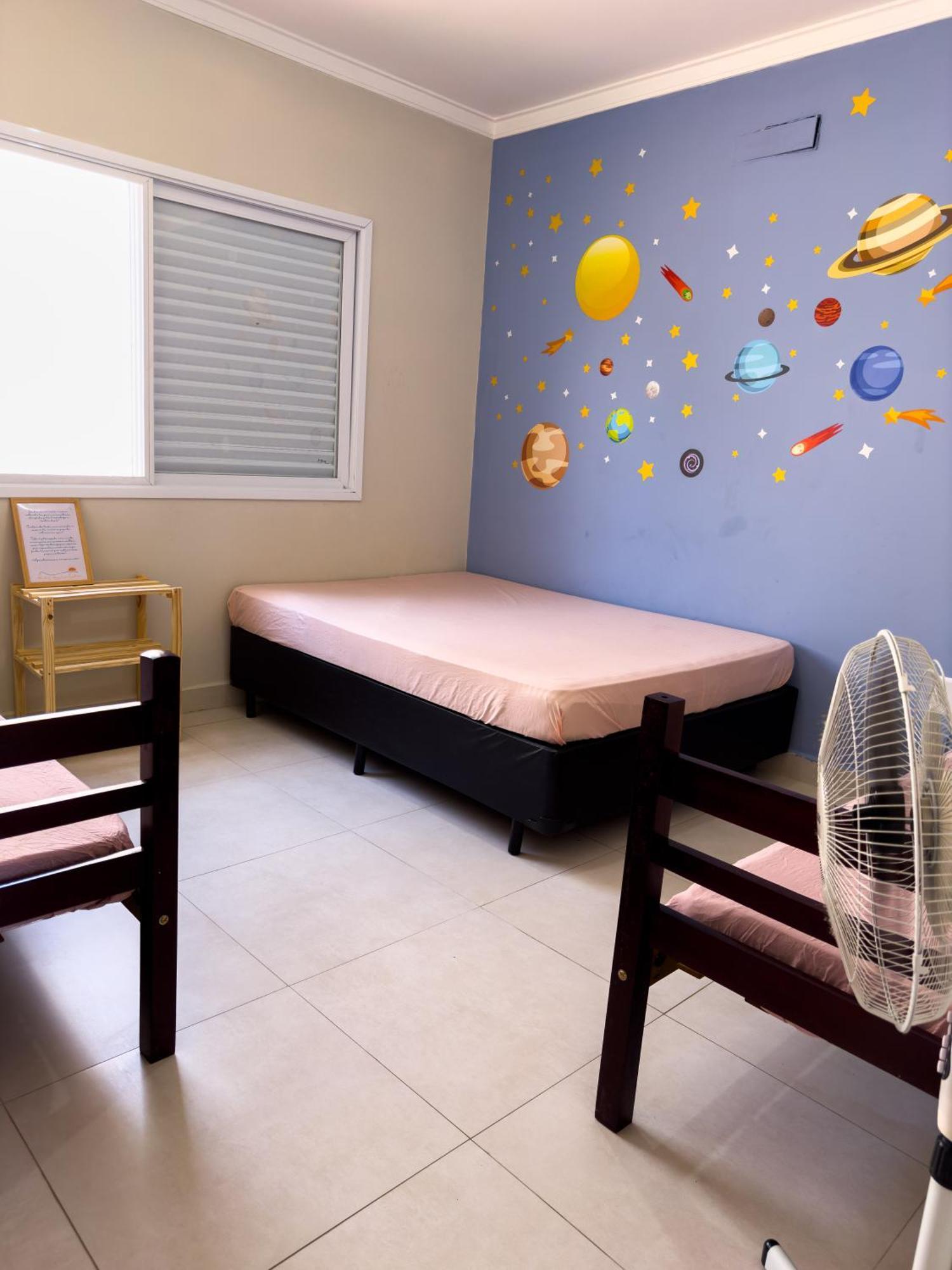 Hostel Familia Castor อิตันญาเอม ภายนอก รูปภาพ