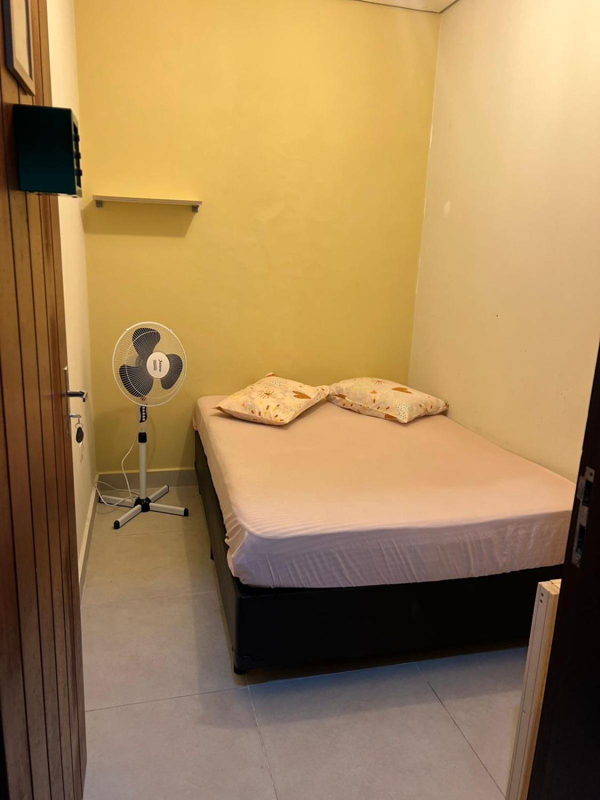 Hostel Familia Castor อิตันญาเอม ภายนอก รูปภาพ